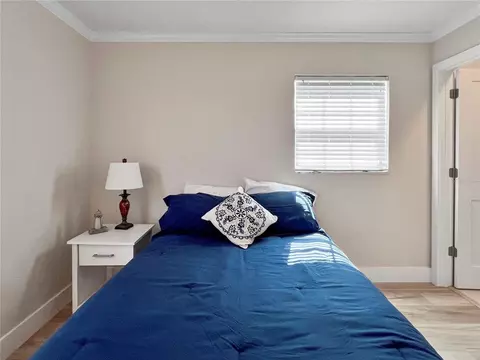 Bedroom - 9811 Hernando Ct, Bradenton, FL 34210 photo 7 of 8