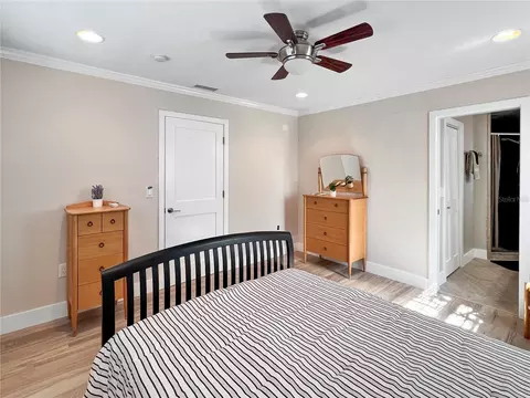 Bedroom - 9811 Hernando Ct, Bradenton, FL 34210 photo 4 of 8