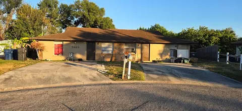 5923 13th Street Ct E, Bradenton, FL 34203