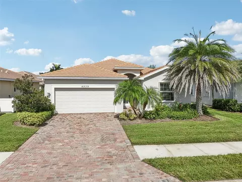 4939 Grand Cypress Blvd, North Port, FL 34287