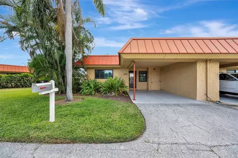 4110 Catalina Dr, Bradenton, FL 34210