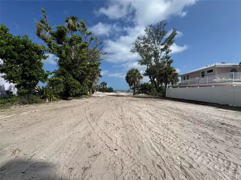 831 N Shore Dr, Anna Maria, FL 34216