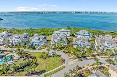 334 Castaway Cay Dr #101, Bradenton, FL 34209