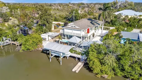 1841 Bayshore Dr, Terra Ceia, FL 34250
