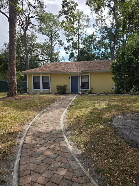 4601 Summer Wind Dr, Sarasota, FL 34234