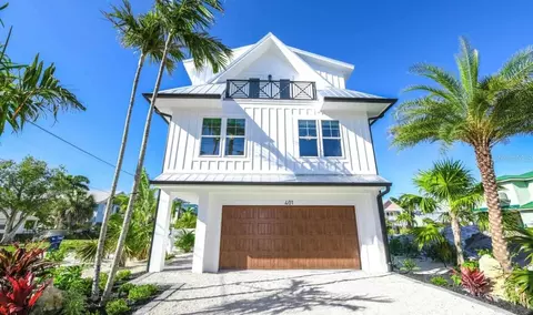 401 20th Pl, Bradenton Beach, FL 34217