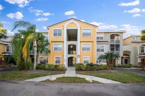 5450 Bentgrass Dr #5-301, Sarasota, FL 34235