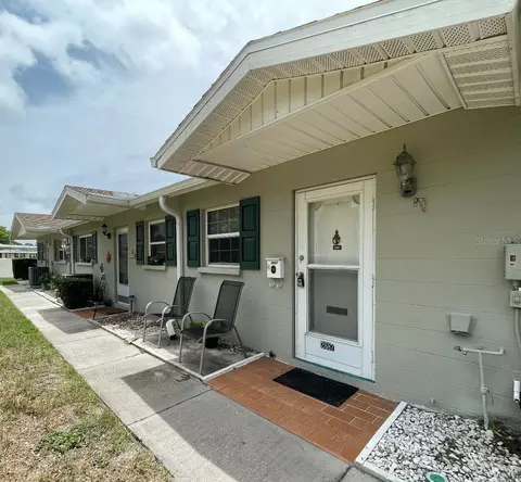 2687 Golf Course Dr #219, Sarasota, FL 34234