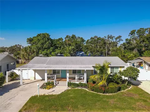 716 Fontana Ln, Bradenton, FL 34209