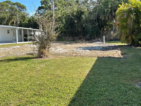 1630 Olympia Fields St, Sarasota, FL 34234