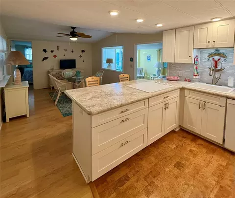 6091 Peony Rd, Venice, FL 34293 photo 3
