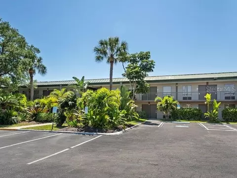 7150 N Tamiami Trl #S-613, Sarasota, FL 34243