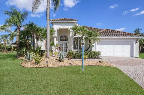 7111 41st Ln E, Sarasota, FL 34243