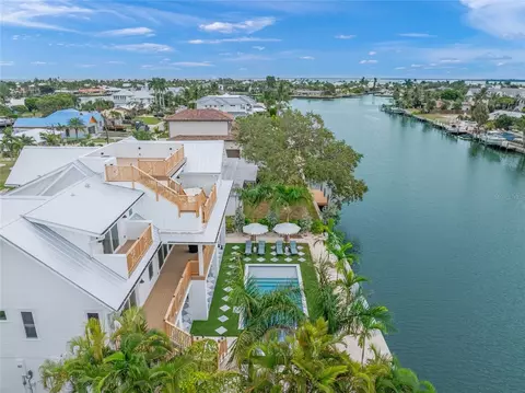 View/Area - 525 68th St, Holmes Beach, FL 34217 photo 5 of 7