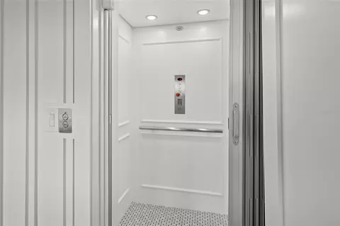 Other - 525 68th St, Holmes Beach, FL 34217 photo 5 of 12