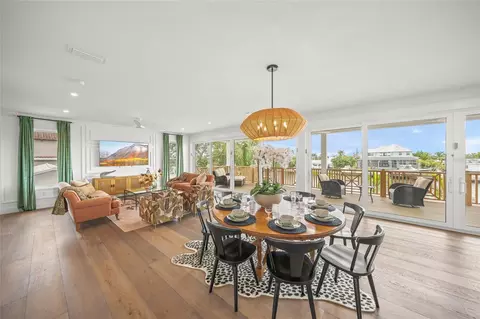 Dining - 525 68th St, Holmes Beach, FL 34217 photo 1 of 2