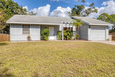 7109 Java Dr, Sarasota, FL 34241