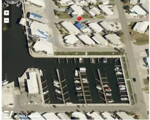 2208 Iowa Ave, Bradenton, FL 34207