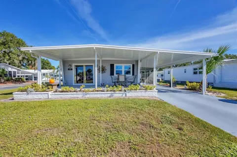 131 Oakwood Ln, Sarasota, FL 34237