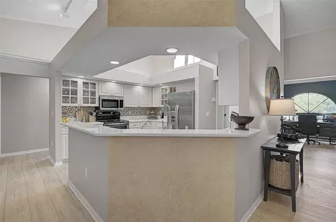 Kitchen - 4312 Pro Am Ave E, Bradenton, FL 34203 photo 4 of 4