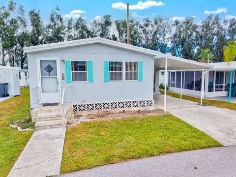 3831 115th Street Ct W, Bradenton, FL 34210