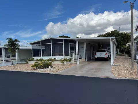 9 Lafitte Dr, Nokomis, FL 34275