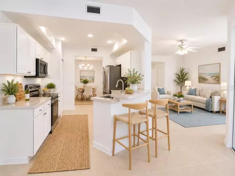 4463 Cinnamon Dr #2502, Sarasota, FL 34238
