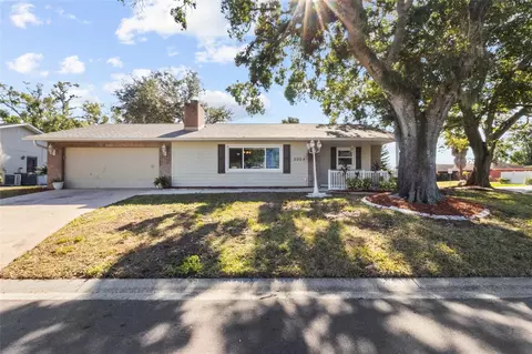 5004 Brandeis Cir N, Sarasota, FL 34243