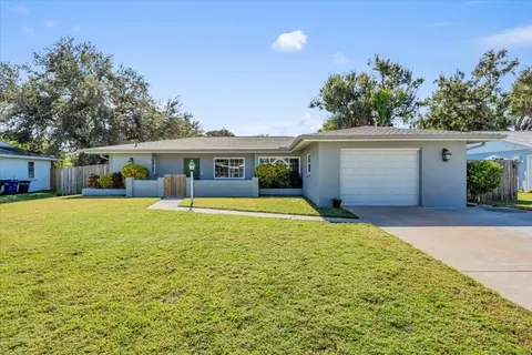 3374 Bougainvillea St, Sarasota, FL 34239