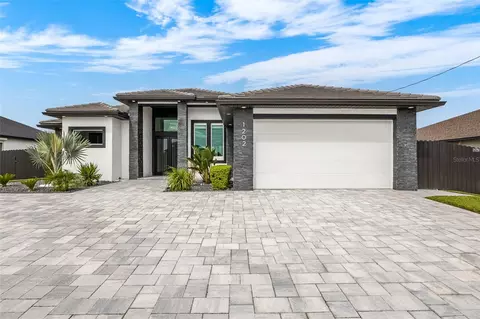 1202 SW 11th Pl, Cape Coral, FL 33991