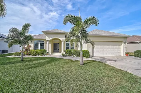 6418 2nd St E, Bradenton, FL 34203