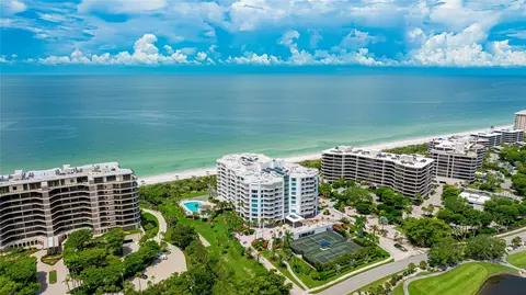 455 Longboat Club Rd #PH8, Longboat Key, FL 34228