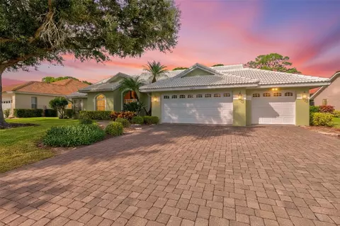 1987 White Feather Ln, Nokomis, FL 34275