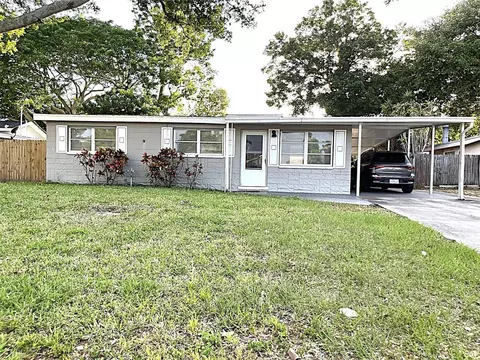 9596 Groveland St, Seminole, FL 33772