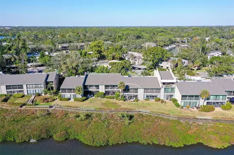 1518 Pelican Point Dr #257, Sarasota, FL 34231