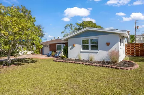 1505 Roslyn Ave, Bradenton, FL 34207
