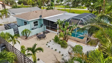160 Harrison Dr #7, Sarasota, FL 34236