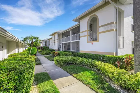 6908 Drewrys Blf #712, Bradenton, FL 34203
