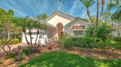 7133 Victoria Cir, University Park, FL 34201