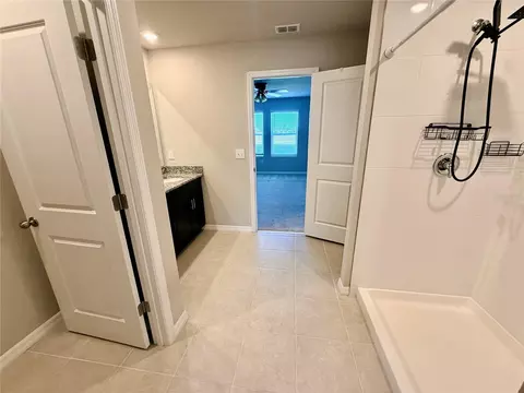 Entry Way - 10062 Daybreak Gln, Parrish, FL 34219 photo 5 of 5