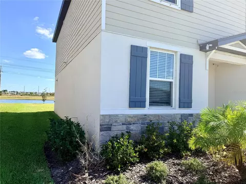Exterior - 10062 Daybreak Gln, Parrish, FL 34219 photo 5 of 8
