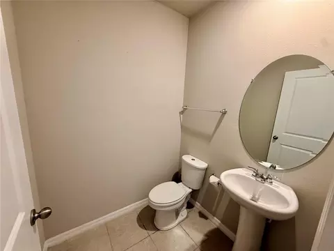 Bath - 10062 Daybreak Gln, Parrish, FL 34219 photo 1 of 3