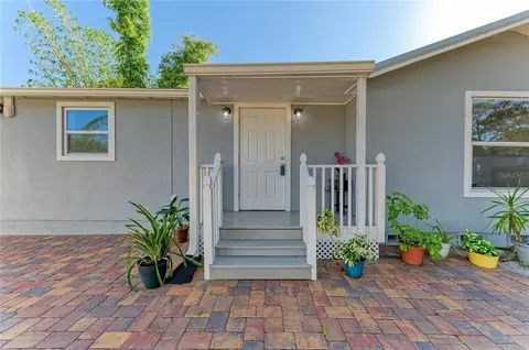 530 Howell Pl, Sarasota, FL 34232