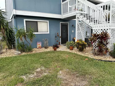 6033 34th St W #71, Bradenton, FL 34210