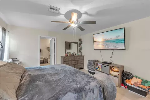 Bedroom - 5330 San Palermo Dr, Bradenton, FL 34208 photo 9 of 9