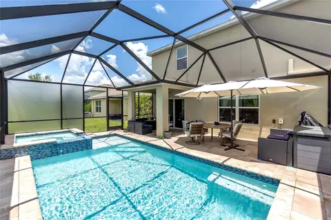 Exterior - 5330 San Palermo Dr, Bradenton, FL 34208 photo 2 of 4