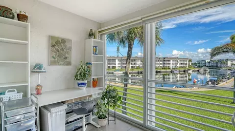 Other - 4350 Chatham Dr UNIT E-208, Longboat Key, FL 34228 photo 7 of 20