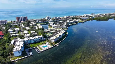 View/Area - 4350 Chatham Dr UNIT E-208, Longboat Key, FL 34228 photo 10 of 18
