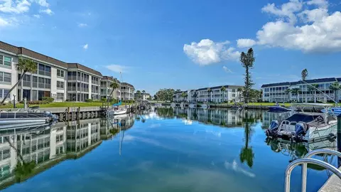 View/Area - 4350 Chatham Dr UNIT E-208, Longboat Key, FL 34228 photo 15 of 18