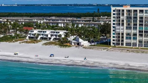 View/Area - 4350 Chatham Dr UNIT E-208, Longboat Key, FL 34228 photo 11 of 18